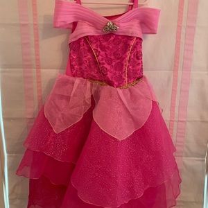 Disney Princess Dress. Excellent condition! Size 5/6